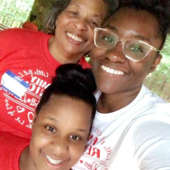 Meet your Posher, Ruth - Picture 1 of 1